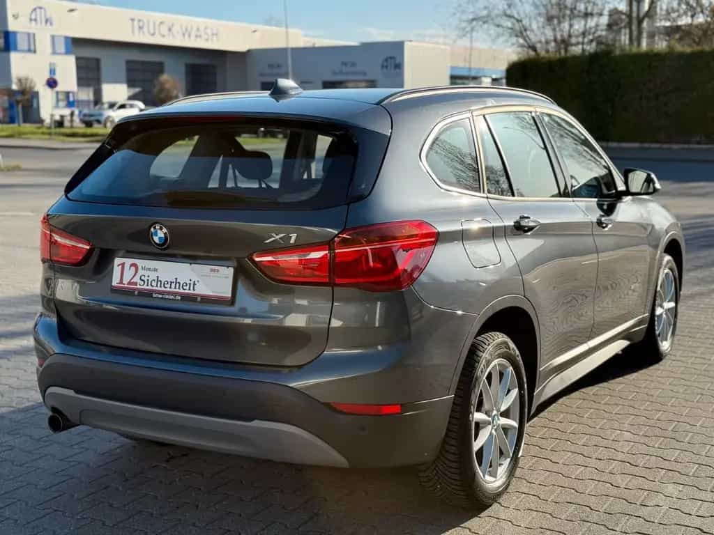BMW X1 sDrive 18 i Advantage Garantie* Kamera* Navi* 11/2016-photo-8