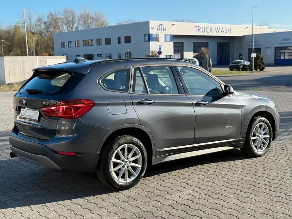 BMW X1 sDrive 18 i Advantage Garantie* Kamera* Navi* 11/2016-photo-9