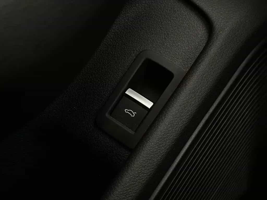 Audi A4 2.0TFSI SPORT MATRIX#B&O#SHZ#NAV#TEMP#KEYLESS 02/2018-photo-30