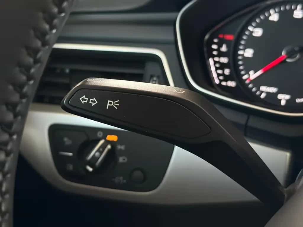 Audi A4 2.0TFSI SPORT MATRIX#B&O#SHZ#NAV#TEMP#KEYLESS 02/2018-photo-32