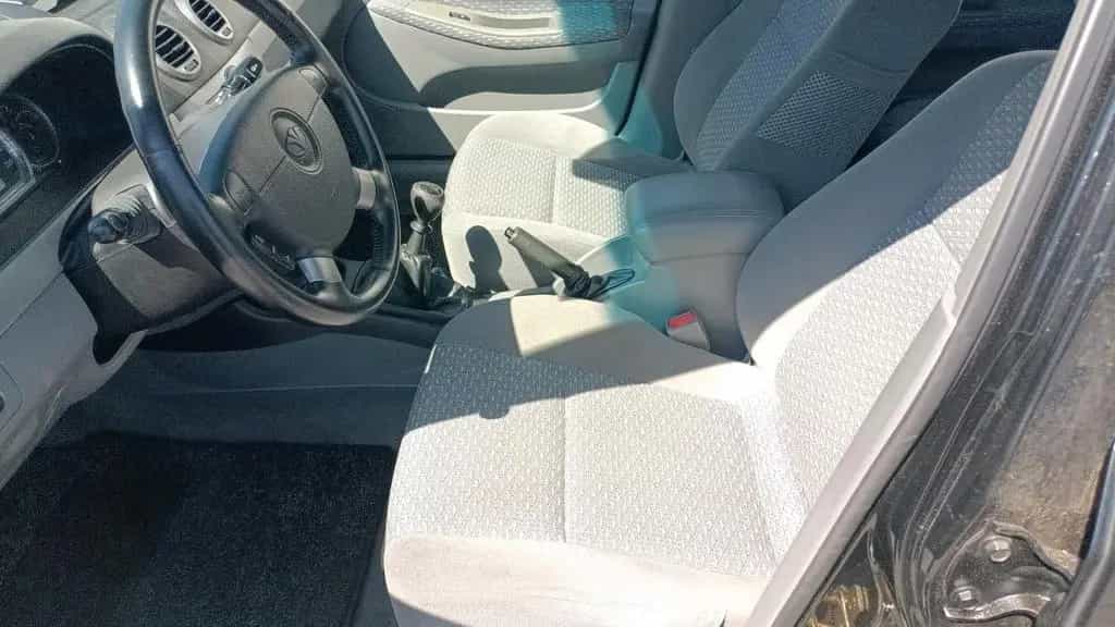 Daewoo Nubira Kombi CDX original 67850 Km 10/2004-photo-5
