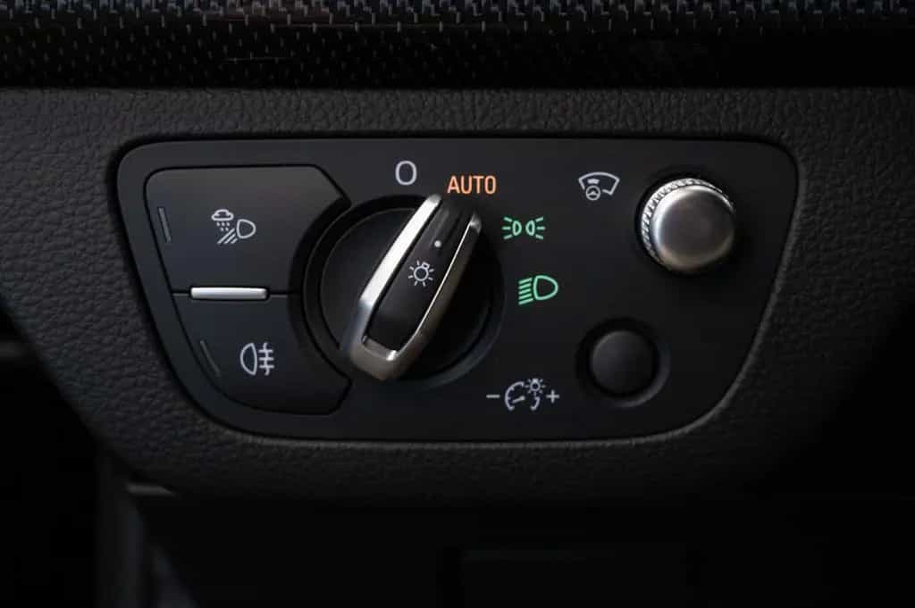 Audi SQ5 3.0 TFSI quatt|S-SITZE|HEAD-UP|CARBON|1.HAND 10/2018-photo-26