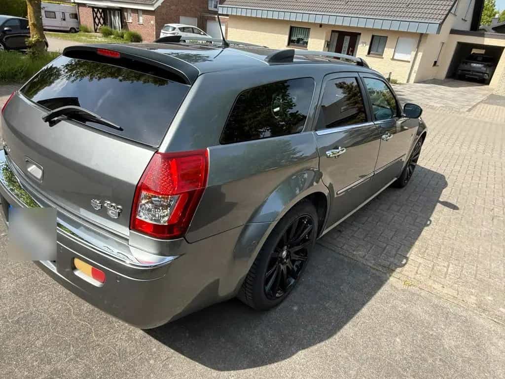 Chrysler 300C 04/2008-photo-10