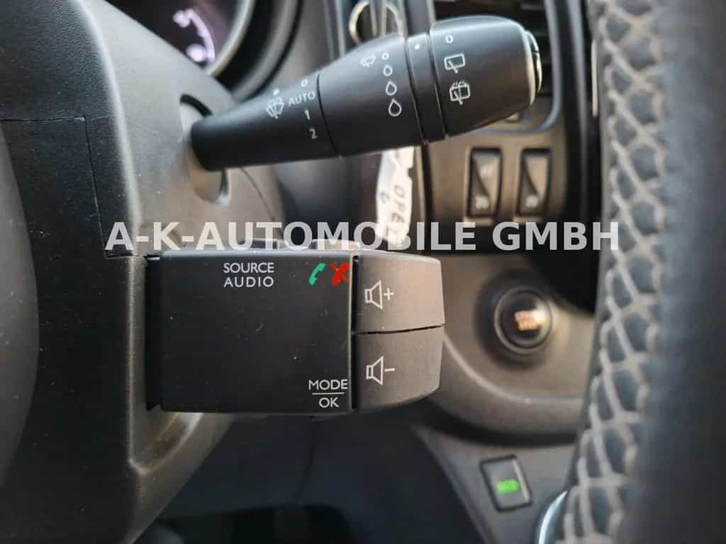 Opel Vivaro B Kombi Combi L2H1 Exkluiv 10/2016-photo-37