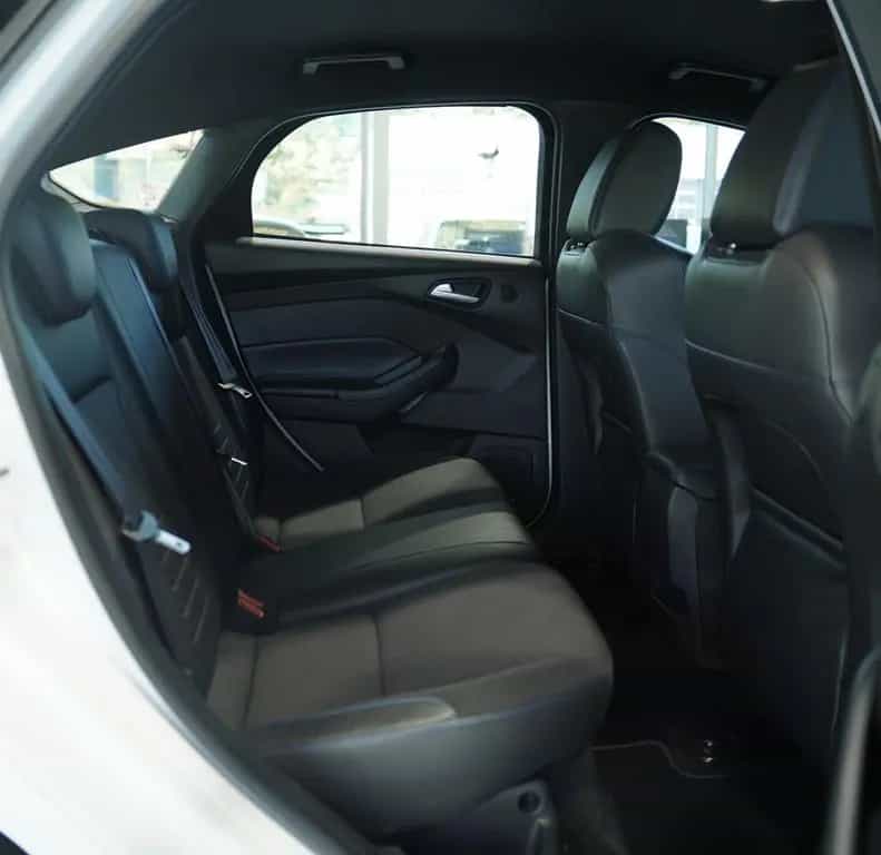 Ford Focus RS *19 Zoll *Recaro*MILLTEK*Navi*Öhlins* 05/2016-photo-21