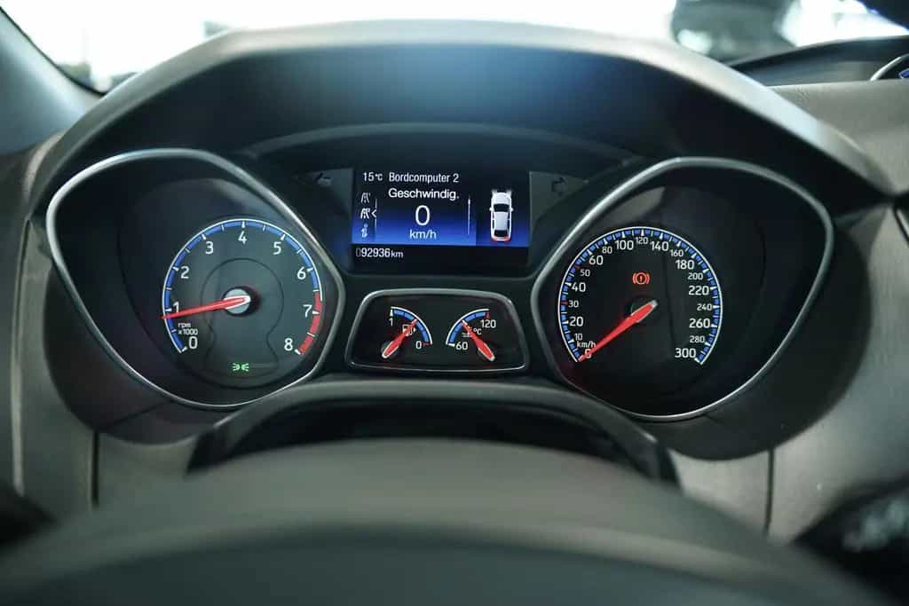 Ford Focus RS *19 Zoll *Recaro*MILLTEK*Navi*Öhlins* 05/2016-photo-38