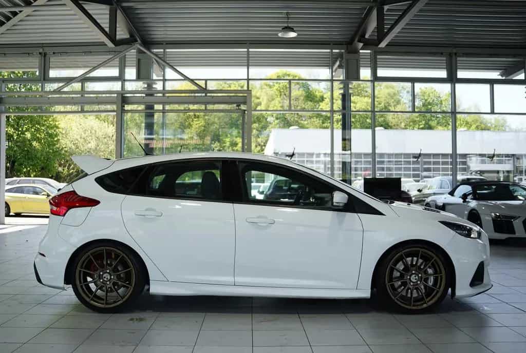 Ford Focus RS *19 Zoll *Recaro*MILLTEK*Navi*Öhlins* 05/2016-photo-6