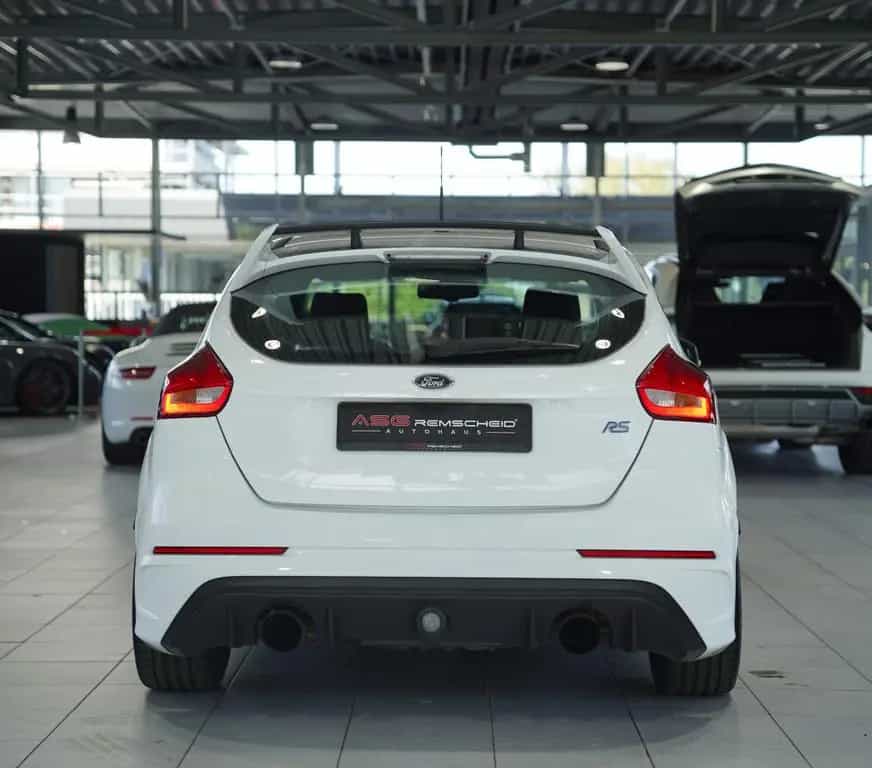 Ford Focus RS *19 Zoll *Recaro*MILLTEK*Navi*Öhlins* 05/2016-photo-8