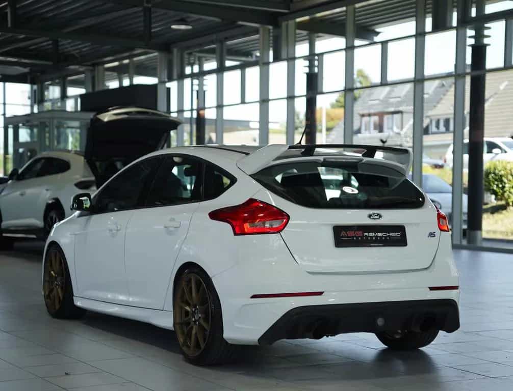 Ford Focus RS *19 Zoll *Recaro*MILLTEK*Navi*Öhlins* 05/2016-photo-9