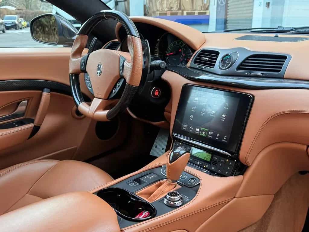 Maserati Granturismo *SPORT MC 4.7 V8*CARBON INT/EXT*R-CAM 07/2018-photo-17