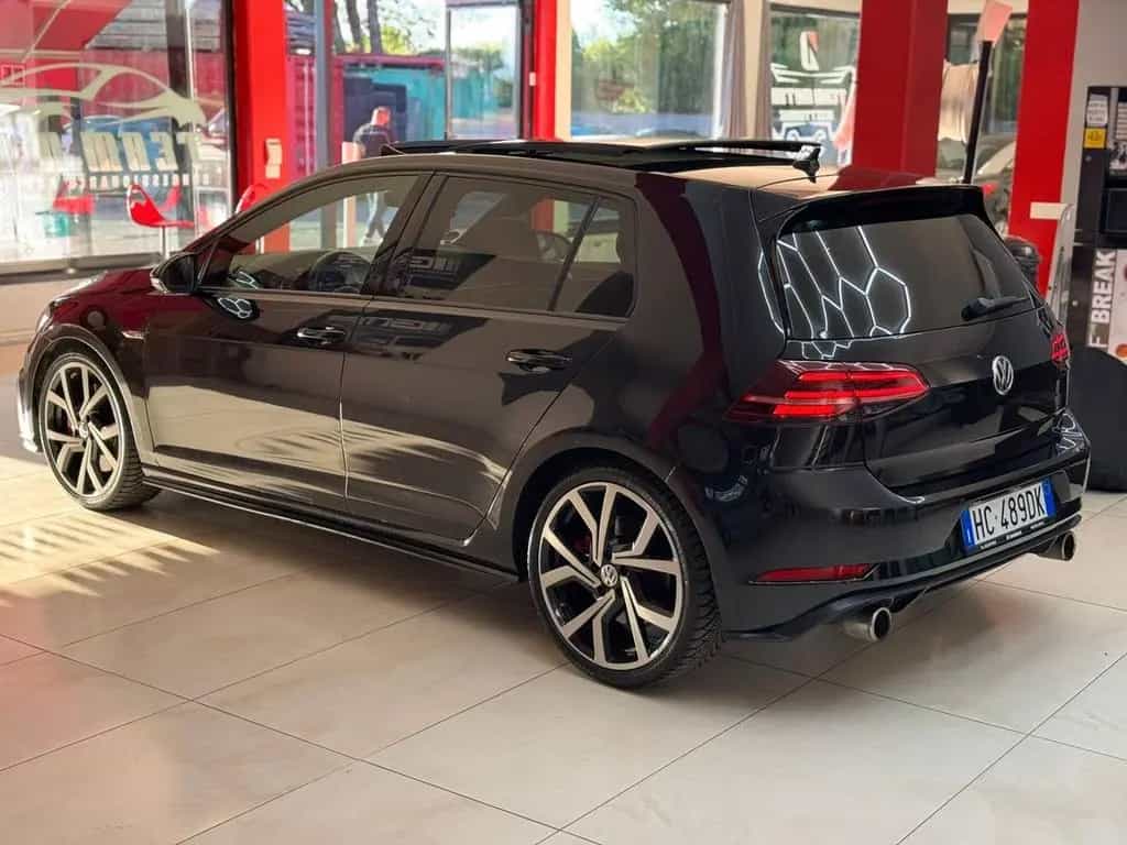 Volkswagen Golf GTI Performance 2.0 245 CV TSI 5 10/2017-photo-3