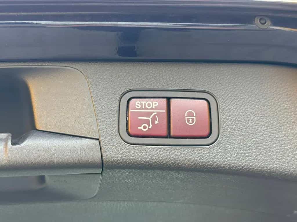 Mercedes-Benz C-Class 400 T 4Matic AIRMATIC* Pano.* Burmester* 09/2015-photo-30