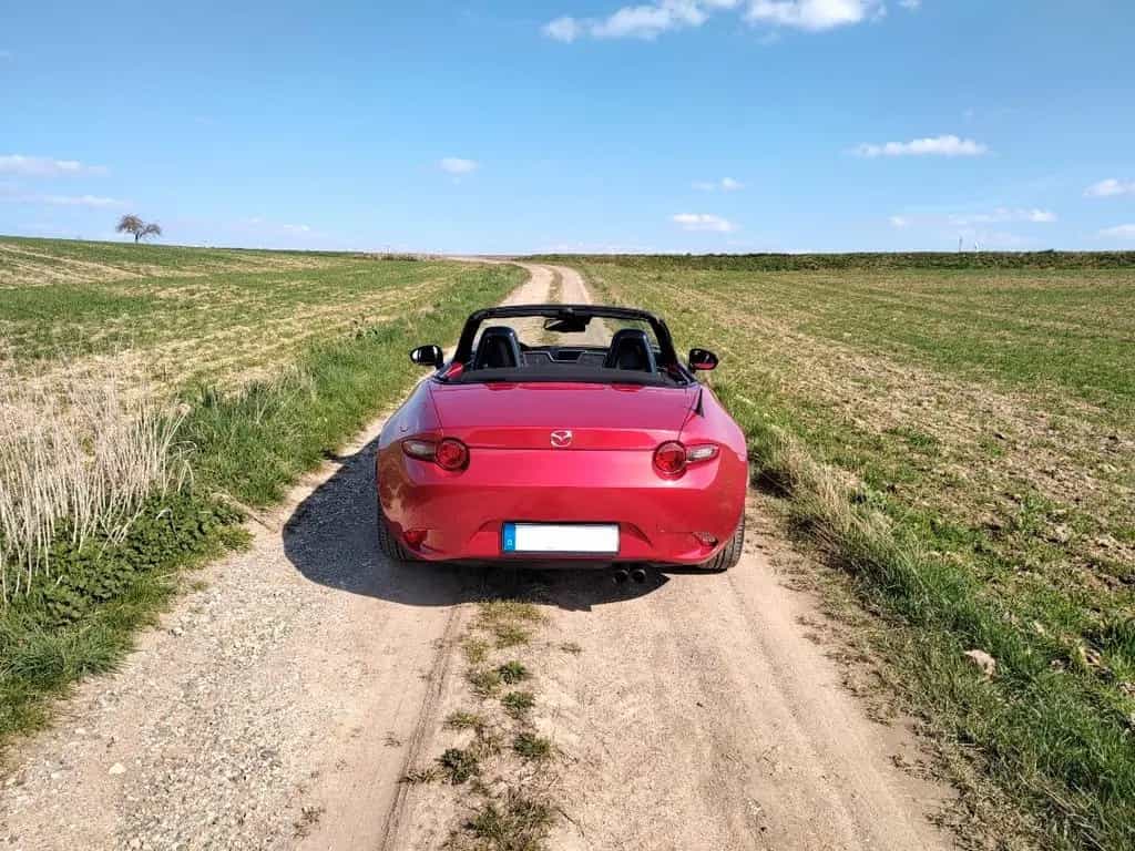 Mazda MX-5 1.5 SKYACTIV-G 132 Exclusive-Line 05/2017-photo-3