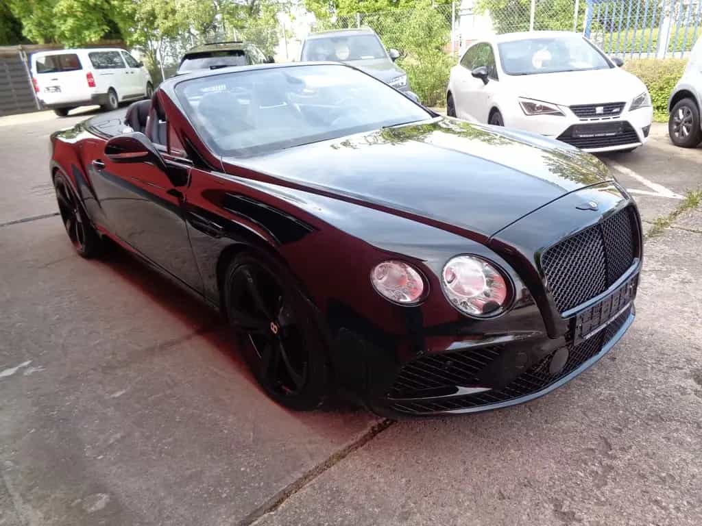 Bentley Continental GTC 6.0 W12 06/2017-photo-23