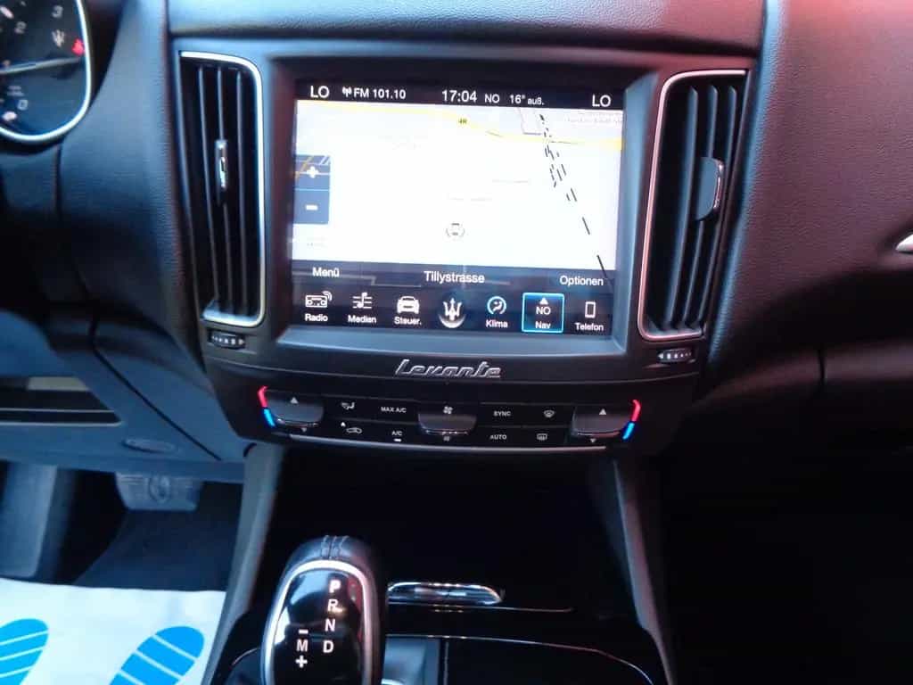 Maserati Levante Q4 3.0 V6 DIESEL NAVI*XENON*PANO*LUFT 03/2018-photo-11