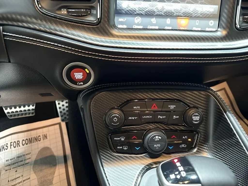 Dodge Challenger Hellcat Black Ghost WB Special Ed. 08/2023-photo-17