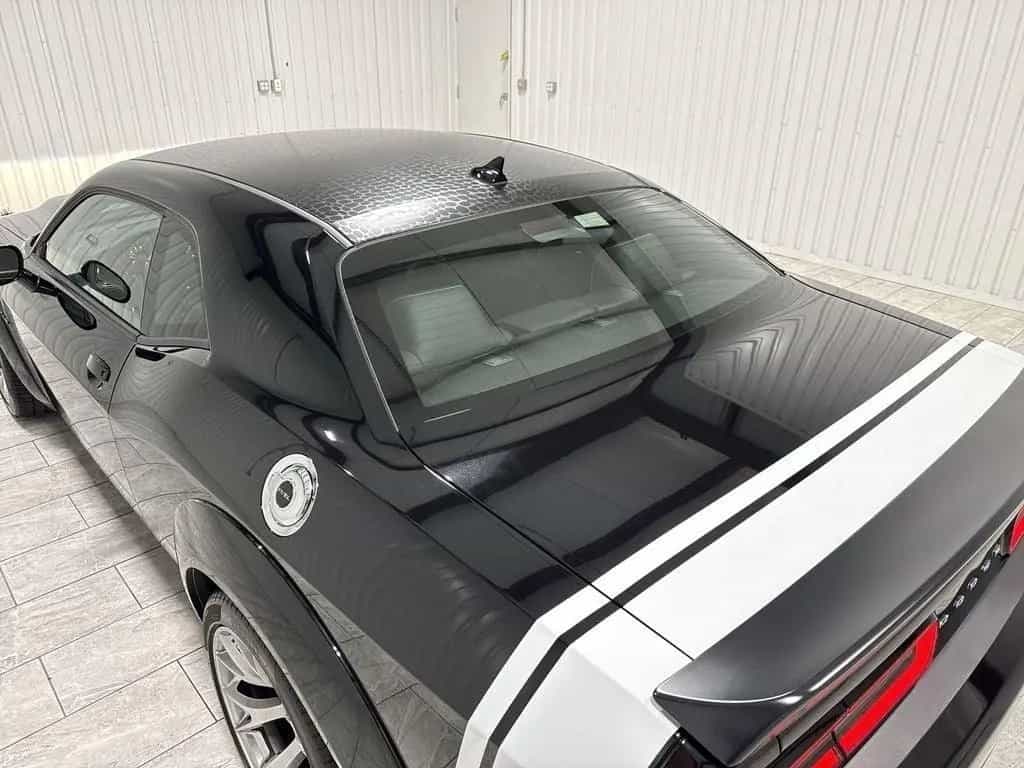 Dodge Challenger Hellcat Black Ghost WB Special Ed. 08/2023-photo-1