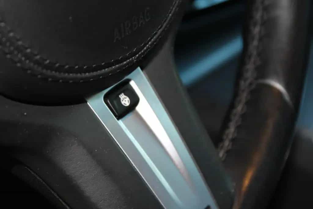 BMW 520 d M Sport Standheizung Hifi Keyless 360 10/2018-photo-14