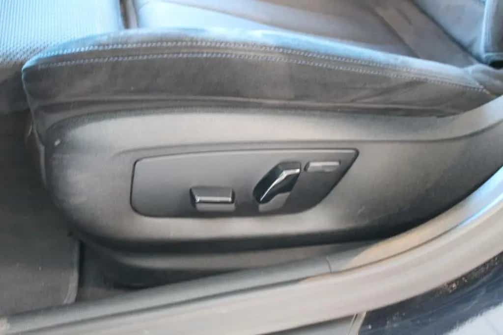 BMW 520 d M Sport Standheizung Hifi Keyless 360 10/2018-photo-24