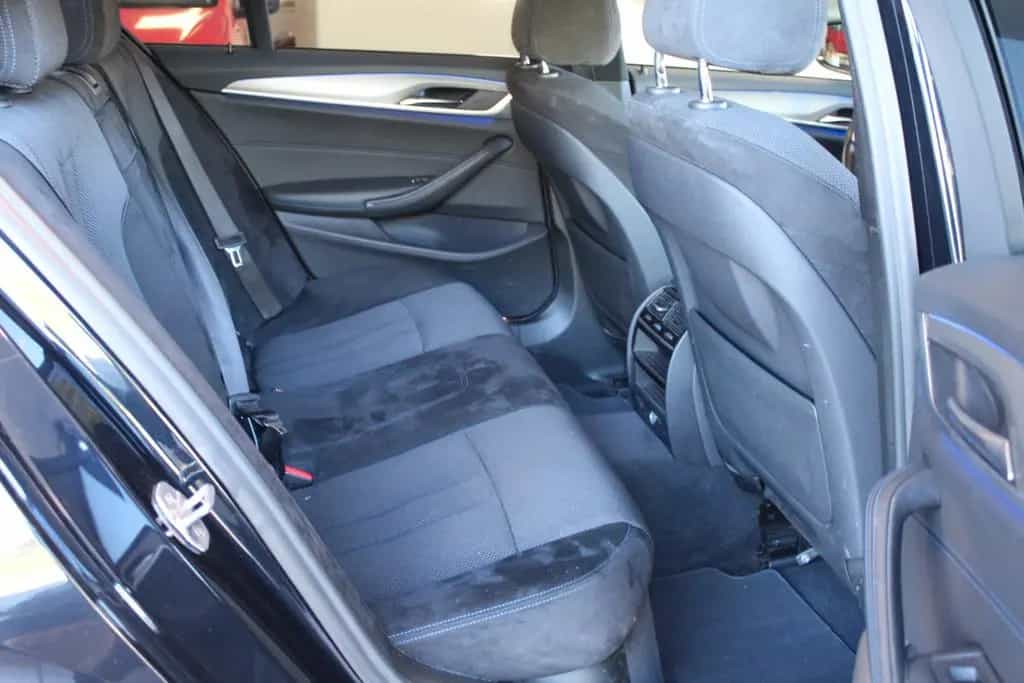 BMW 520 d M Sport Standheizung Hifi Keyless 360 10/2018-photo-27