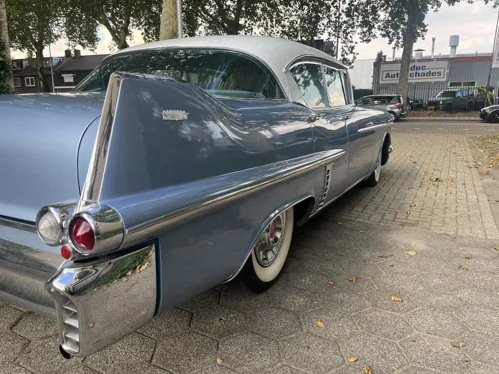 Cadillac Series 62 Sedan de Ville Hardtop 02/1957-photo-1