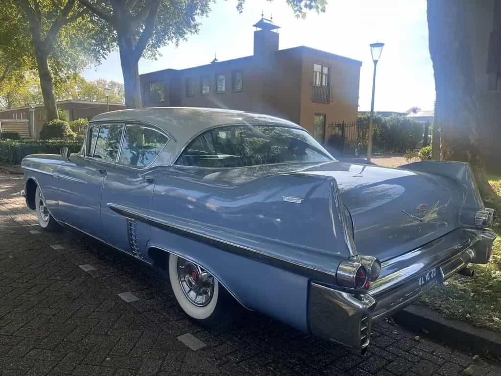 Cadillac Series 62 Sedan de Ville Hardtop 02/1957-photo-10