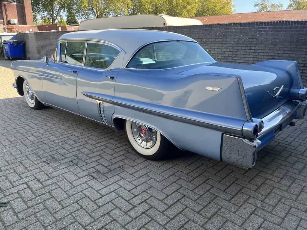 Cadillac Series 62 Sedan de Ville Hardtop 02/1957-photo-23