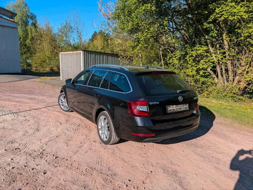 Skoda Octavia 2.0TDI, Kombi, wenig Km, Top... 02/2018-photo-2