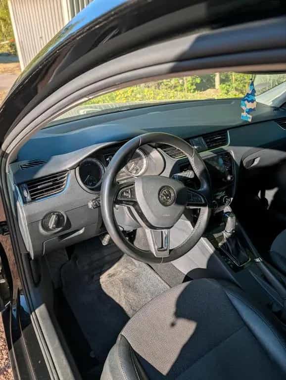 Skoda Octavia 2.0TDI, Kombi, wenig Km, Top... 02/2018-photo-6