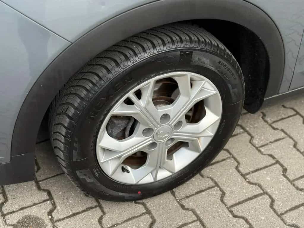 Ssangyong Tivoli 1.2 T-GDi Lenkradhz.* Navi* Kamera* Leder 05/2022-photo-14