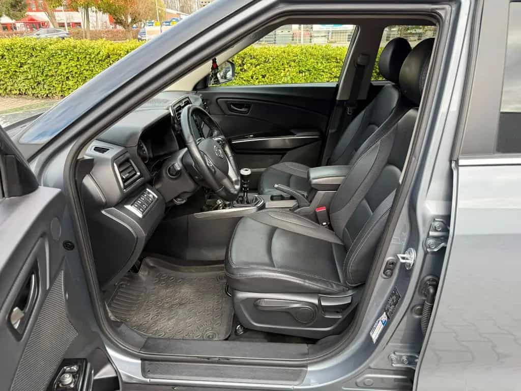 Ssangyong Tivoli 1.2 T-GDi Lenkradhz.* Navi* Kamera* Leder 05/2022-photo-15