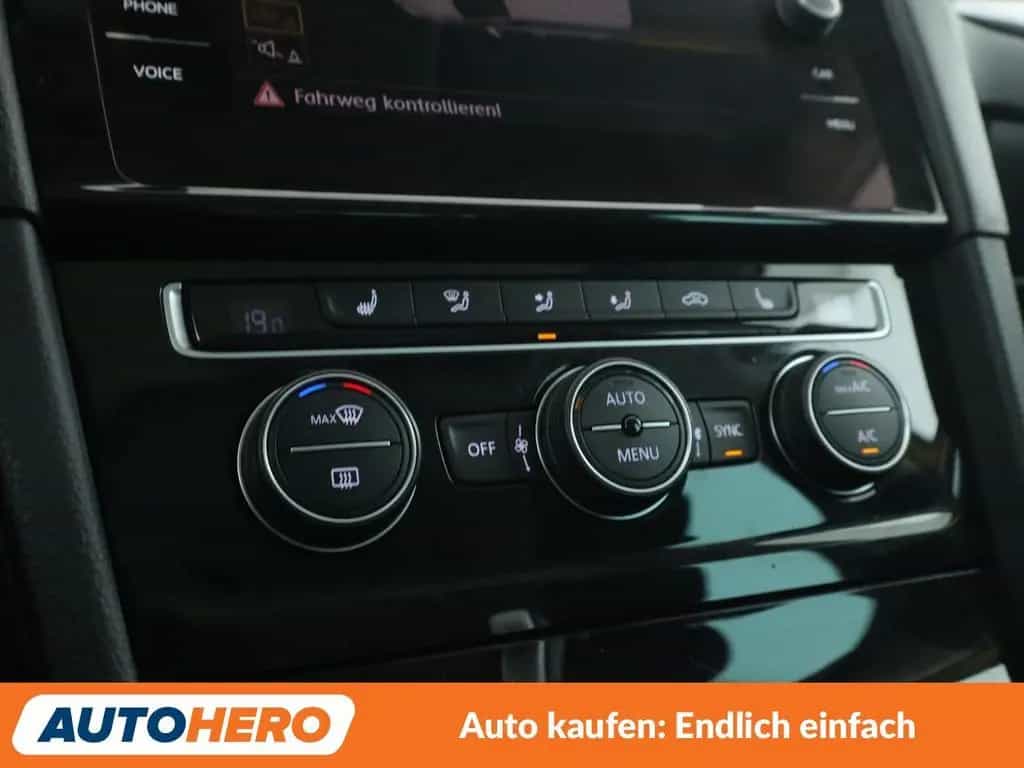 Volkswagen Golf VII 1.6 TDI Join Aut.*NAVI*ACC*PDC*SHZ*PANO 10/2018-photo-22