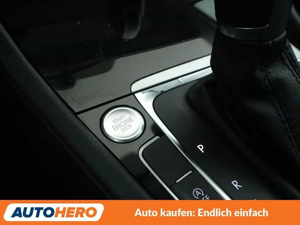 Volkswagen Golf VII 1.6 TDI Join Aut.*NAVI*ACC*PDC*SHZ*PANO 10/2018-photo-23