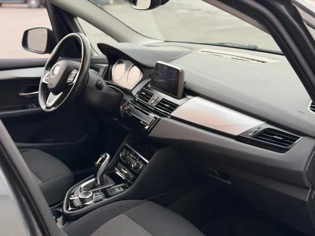 BMW 2 Series 220 d xDrive Advantage AHK. * wenig Km* Navi* 04/2018-photo-13