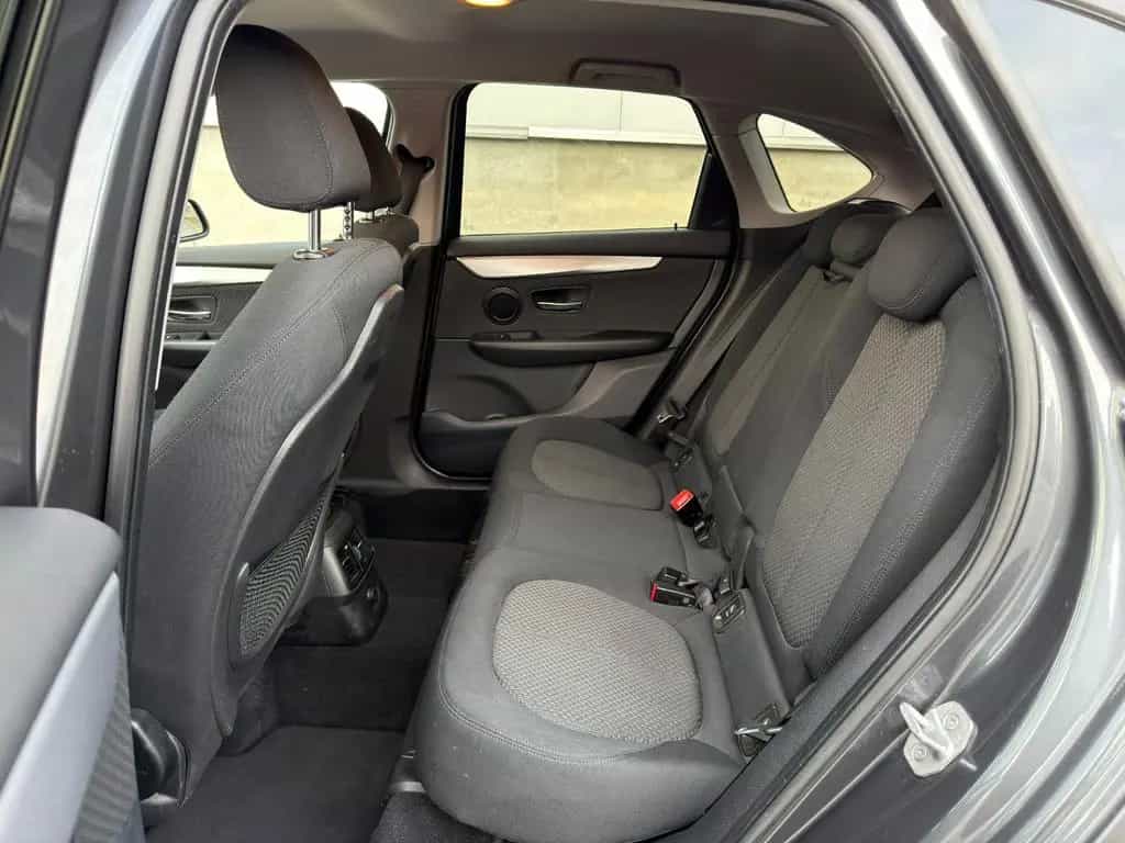 BMW 2 Series 220 d xDrive Advantage AHK. * wenig Km* Navi* 04/2018-photo-15