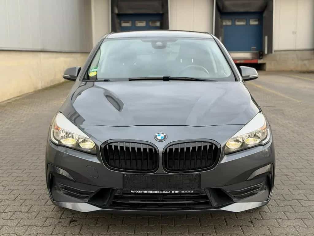 BMW 2 Series 220 d xDrive Advantage AHK. * wenig Km* Navi* 04/2018-photo-3
