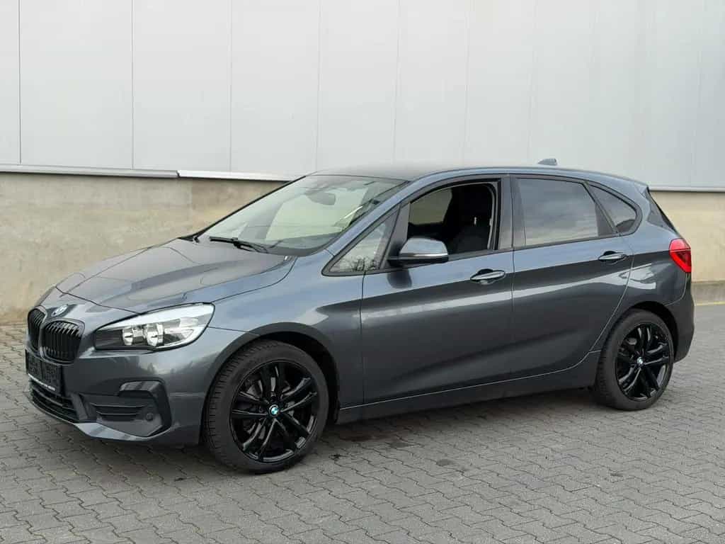 BMW 2 Series 220 d xDrive Advantage AHK. * wenig Km* Navi* 04/2018-photo-6