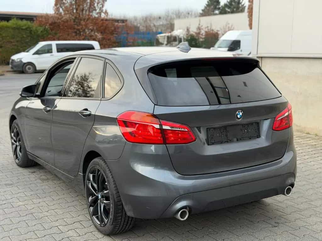 BMW 2 Series 220 d xDrive Advantage AHK. * wenig Km* Navi* 04/2018-photo-8