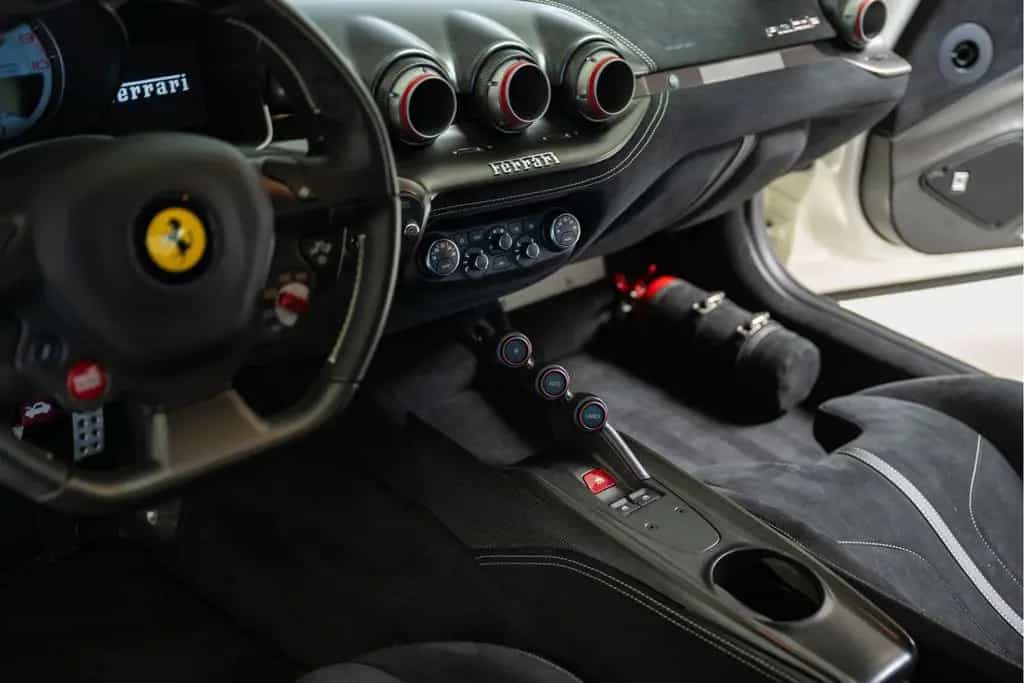Ferrari F12 6.3 TDF HELE, Delivery Mileage, Full Carbon, 01/2017-photo-18
