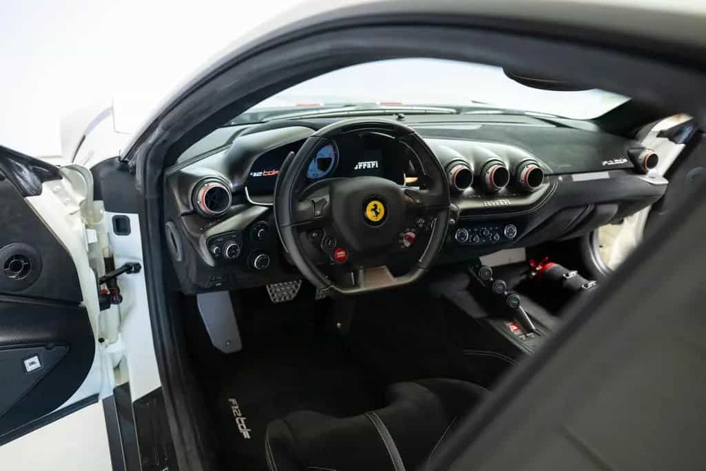 Ferrari F12 6.3 TDF HELE, Delivery Mileage, Full Carbon, 01/2017-photo-8