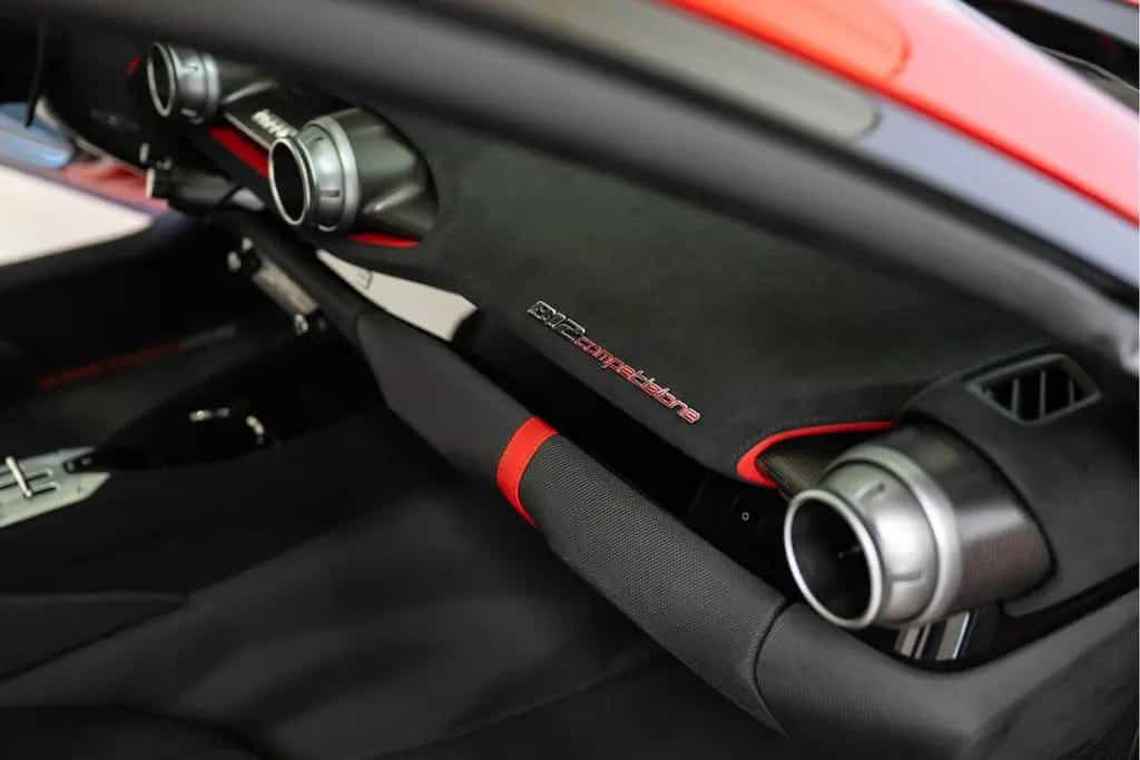 Ferrari 812 Competizione 6.5 V12, Rosso F1 2007, Carbon 01/2022-photo-23