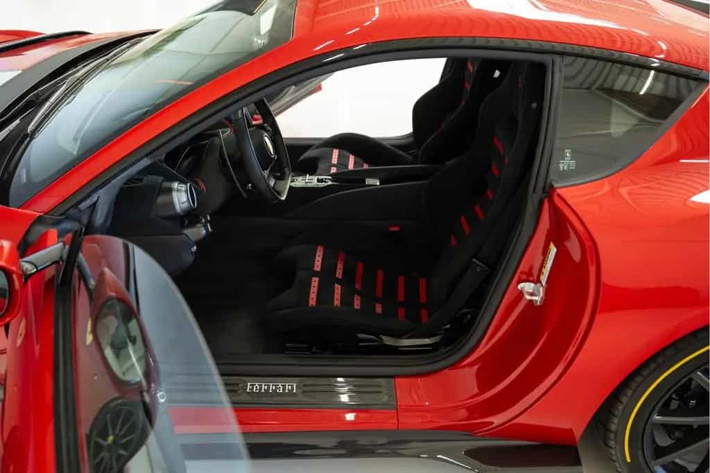 Ferrari 812 Competizione 6.5 V12, Rosso F1 2007, Carbon 01/2022-photo-9
