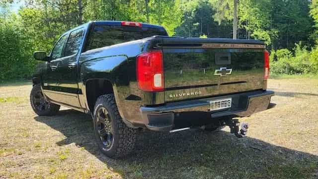 Chevrolet Silverado V8 5.3l LTZ Plus-Midnight Black Z71 04/2016-photo-3