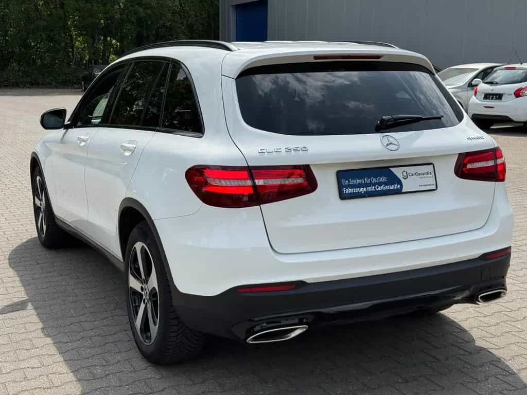 Mercedes-Benz GLC-Class 250 4Matic Garantie *AMG Line *Leder *Pano 02/2019-photo-12