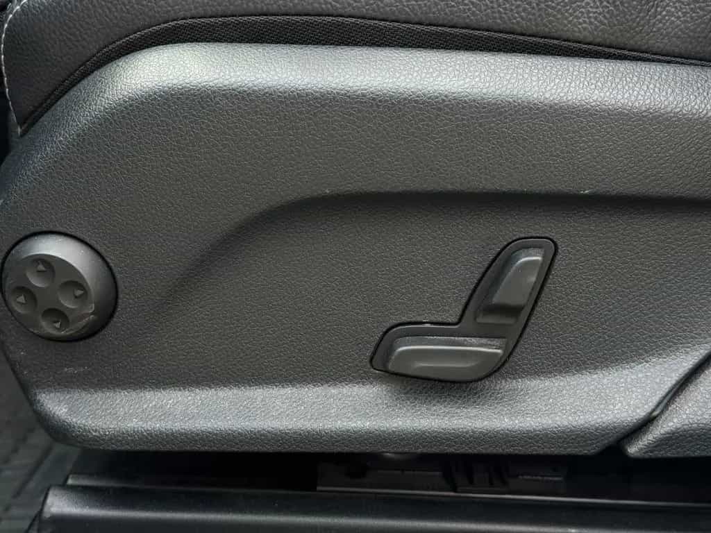 Mercedes-Benz GLC-Class 250 4Matic Garantie *AMG Line *Leder *Pano 02/2019-photo-28