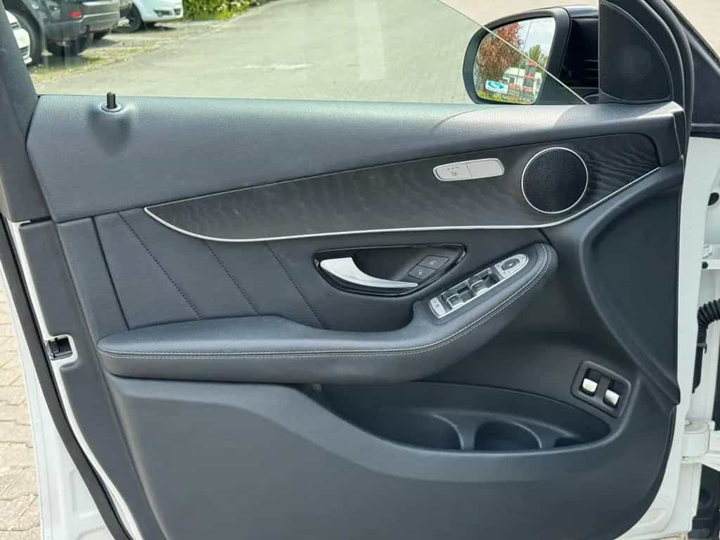 Mercedes-Benz GLC-Class 250 4Matic Garantie *AMG Line *Leder *Pano 02/2019-photo-30