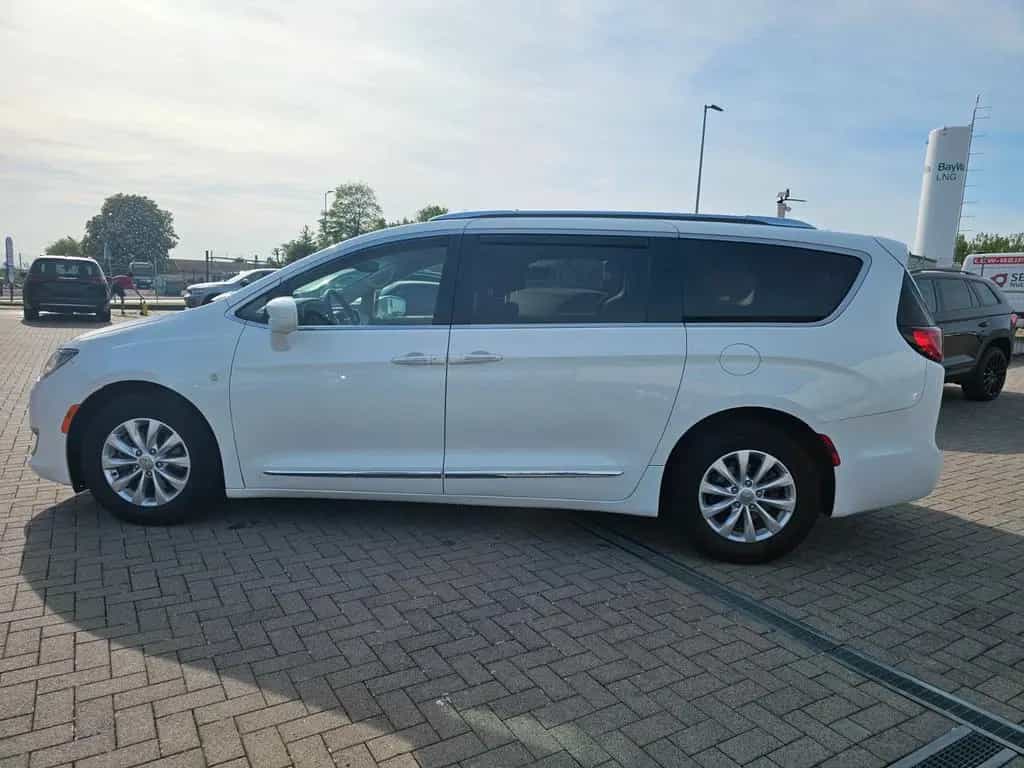Chrysler Pacifica 3.6L V6 . TWA.PDC.Sitz.Heizung. 10/2017-photo-6