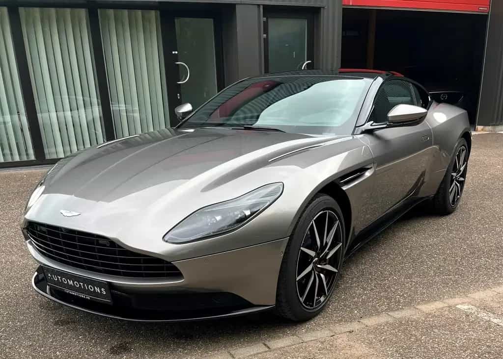 Aston Martin DB11 4.0 V8 Like New! 06/2020-photo-3