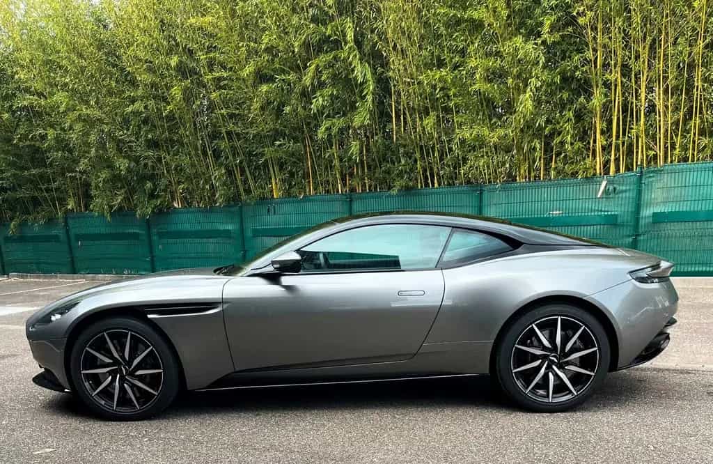 Aston Martin DB11 4.0 V8 Like New! 06/2020-photo-5