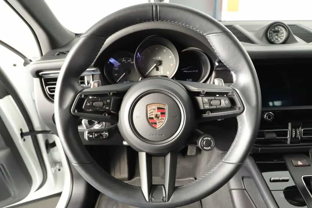 Porsche Macan GTS 01/2024-photo-14